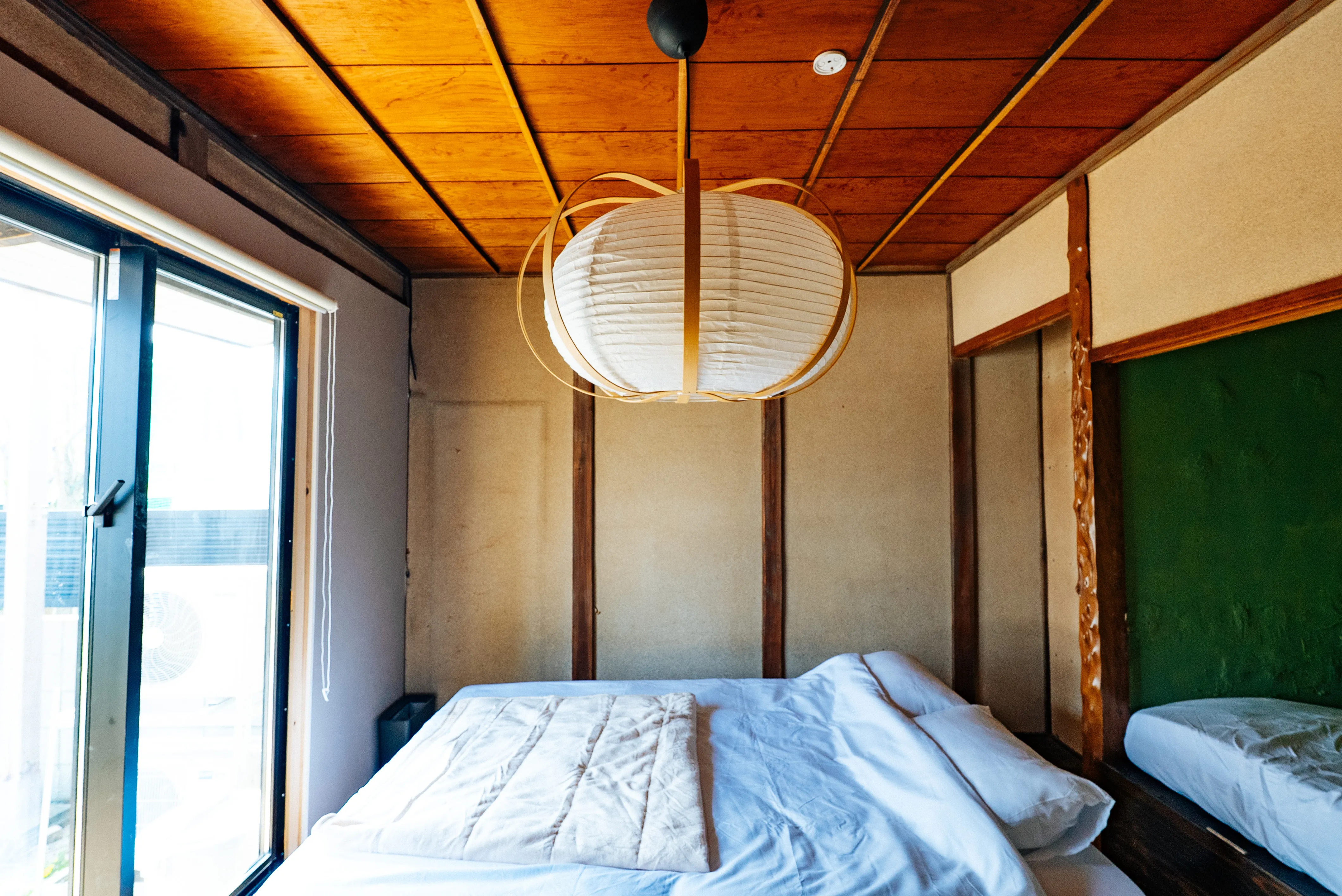 A room overview at oribe guesthouse